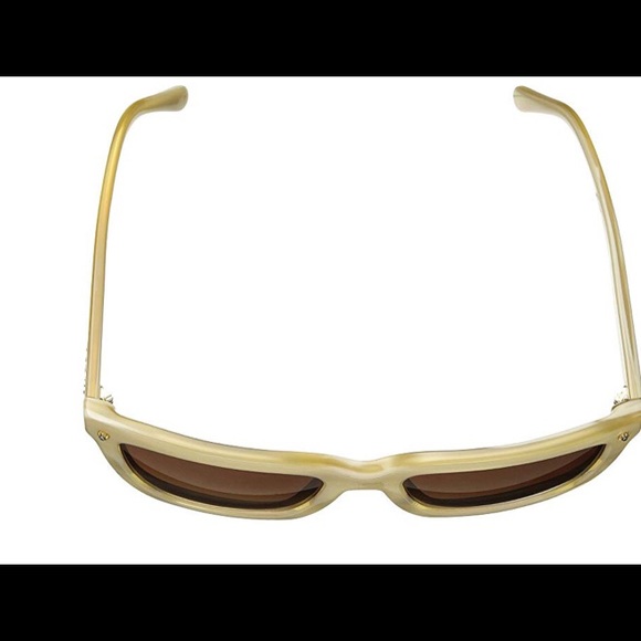 Coach - Picture 3 of 3